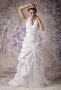 White Halter Court Train Taffeta Luxurious Wedding Dresses with Ruching