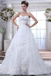 Pretty Beaded and Appliqued Wedding Dress with Sweetheart Neckline