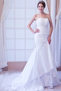 Mermaid Court Train Beauty Wedding Party Dress with Ruches and Beadings