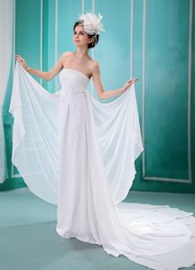 Chiffon Strapless New Dress for Church Wedding with Ruches and Court Train