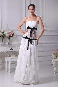New Stylish Sweetheart Wedding Party Dresses with Black Bowknot in Chiffon