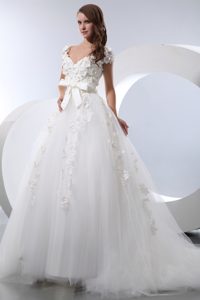 V-neck Appliqued Wedding Dress for Women with Bowknot with Cap Sleeves