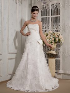Affordable Strapless Prom Wedding Dresses with Ruches and Bowknot