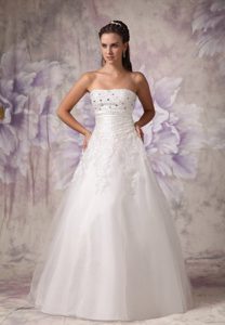 Beautiful Strapless Prom Wedding Dresses with Beadings and Appliques