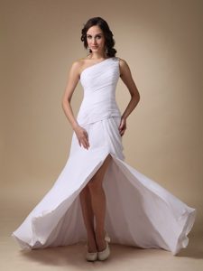 White One Shoulder Ruched Chiffon Evening Dresses with High Slit