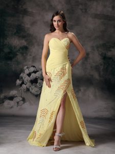 Light Yellow Sweetheart Ruched Evening Dress with Beading and Slit