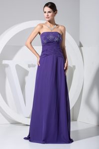 Famous Beading Ruching Strapless Evening Dress in Purple to Floor-length