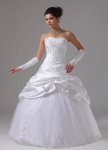 Strapless Princess White Taffeta Wedding Dresses with Pick-ups and Appliques