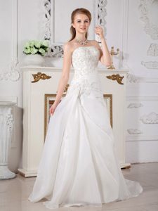 Strapless White Organza Wedding Dress with Appliques for Summer