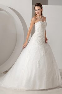 Pretty Sweetheart Ivory Princess Tulle Wedding Dress with Appliques