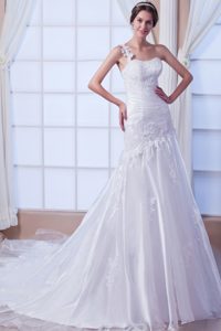 Hot Seller Court Train One Shoulder White Organza Wedding Dress with Appliques