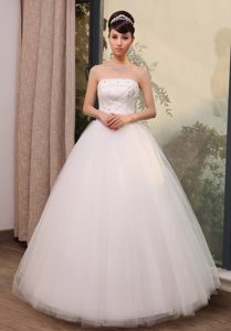 Strapless Outdoor Wedding Dresses with Beading and Sequins in Tulle