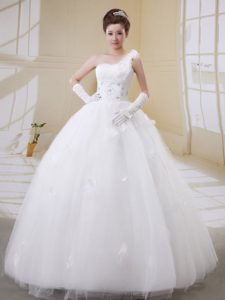 Discount One Shoulder Wedding Reception Dress in Tulle with Beading