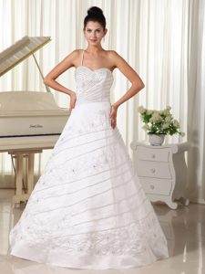 Spaghetti Strap Sweetheart Beaded and Embroidery Wedding Dresses