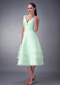 Apple Green Up-to-date V-neck Prom Dress for Ladies in Organza