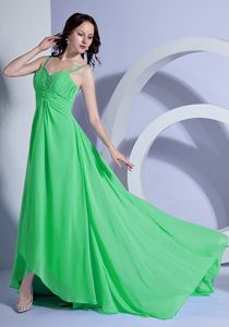 Upscale Beading Green Empire Prom Dresses for Women with Brush Train