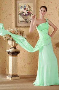 Chic One Shoulder Watteau Train Ruched Apple Green Prom Dress with Beading