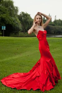 Sweetheart Court Train Wine Red Ruched Mermaid Taffeta Prom Celebrity Dresses