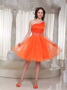 One Shoulder Knee-length Orange Red Tulle Prom Dress for Girls with Beading