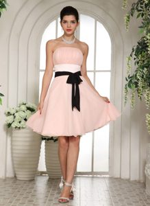 Baby Pink Ruched Strapless Knee-length Chiffon Prom Dress with Black Sash