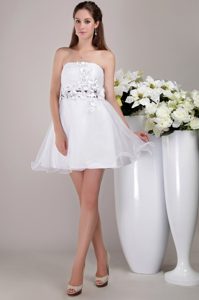 Cute Strapless Mini-length Puffy White Cocktail Prom Dresses with Applique