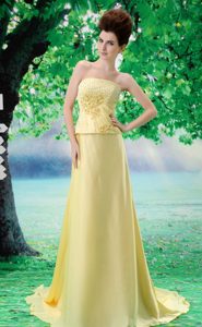 Chiffon Yellow Strapless Prom Dress for Graduation with Court Train