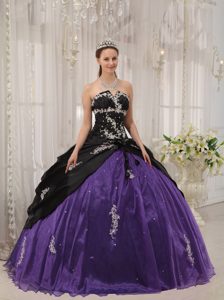 Black and Purple Strapless Taffeta and Organza Quinceanera Dress with Appliques