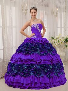 Purple Ball Gown Strapless Taffeta Quinceanera Dress with Appliques and Ruching
