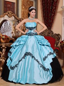 Unique Baby Blue Ball Gown Quinceanera Dress in Taffeta with Appliques