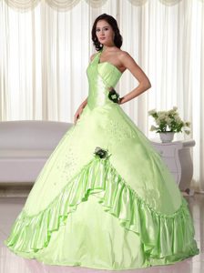 Yellow Green Ball Gown One Shoulder Quinceanera Dresses in Taffeta with Beading