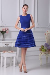 Royal Blue Round-neck Knee-length Graduation Dresses for College with Layers