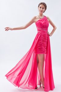 Ruched and Beaded High-low Ladies Prom Dress with One Shoulder in Red