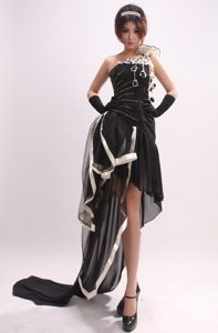 New Stylish One Shoulder Dress for Prom with Beads and Handmade Flowers