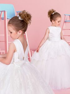 Fashionable White Tulle Backless High-neck Sleeveless Floor Length Toddler Flower Girl Dress Lace
