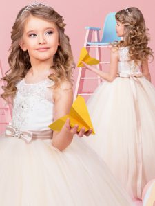 Cute Scoop Sleeveless Lace Up Floor Length Appliques and Bowknot Flower Girl Dresses for Less