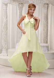Straps Light Yellow High-low Ruched Chiffon Holiday Dress with Bow for Cheap