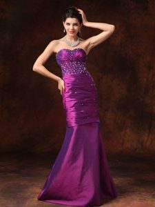 Sweetheart Long Fuchsia Mermaid Ruched Holiday Dresses with Beading