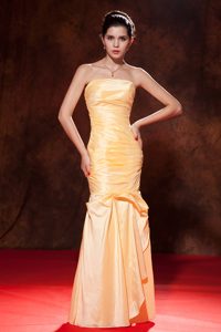 2013 Cheap Mermaid Strapless Taffeta Ruched Holiday Dress on Wholesale Price
