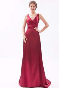 Red Column V-neck Taffeta Ruched Holiday Dress with on Promotion