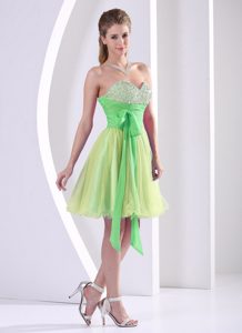 Yellow Green Sweetheart Knee-length Tulle Beaded Homecoming Dress for Girls