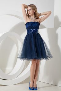 Chic Strapless Knee-length Navy Blue Ruched Beaded Homecoming Party Dress