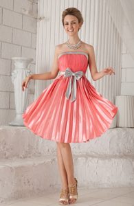 Strapless Knee-length Watermelon Ruched Pleated Homecoming Dress with Bow