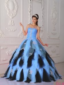 Flattering Blue and Black Quinceanera Dresses in Organza