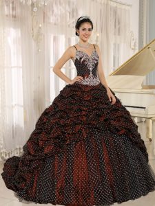 Trendy Quince Dresses in Special Fabric with Pick-ups and Spaghetti Straps