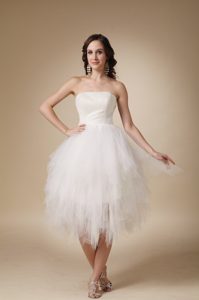 Magnificent Strapless Tea-length Bridal Gowns in Tulle with Beading