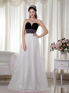 White and Black Sweetheart Long Prom Homecoming Dress with Beading