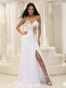 One Shoulder White Ruched Prom Dress with Appliques and High Slit