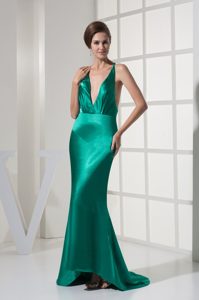 Impressive Backless Zipper-up Prom Gown Dress in Green with Plunging Neck