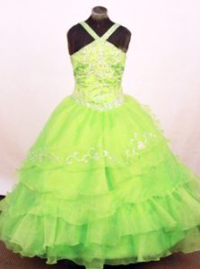 Exquisite Spring Green Little Girl Formal Dress with Ruffled Layers on Promotion