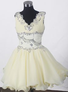 Beaded Romantic V-neck Mini-length Little Girl Pageant Dresses for Cheap